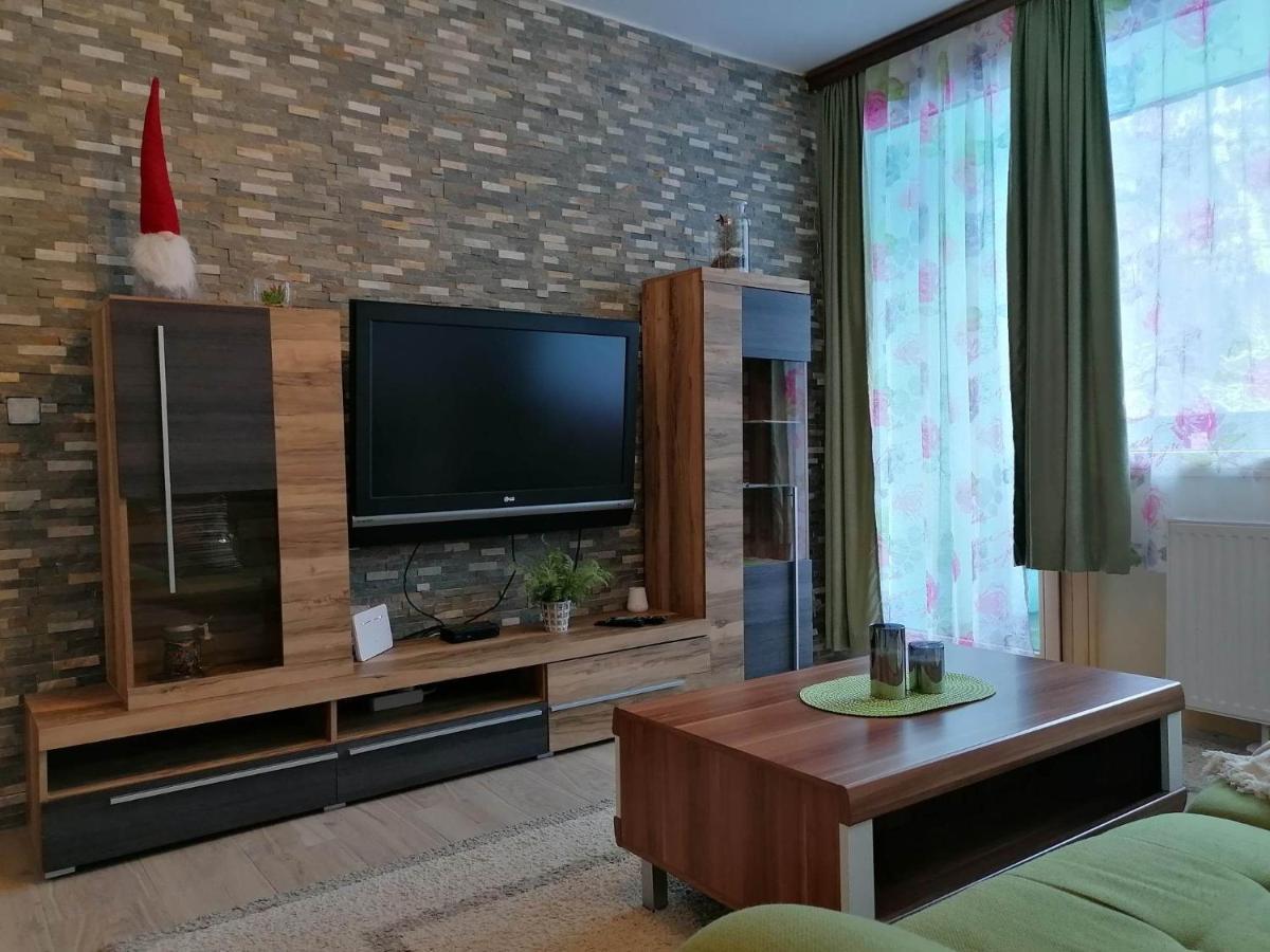 오베르트라운 Apartma Angi 아파트 외부 사진